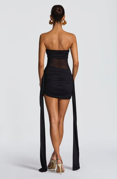 Vestido Curto Sem Alças Detalhe Assimétrico Pendurado Fiorella