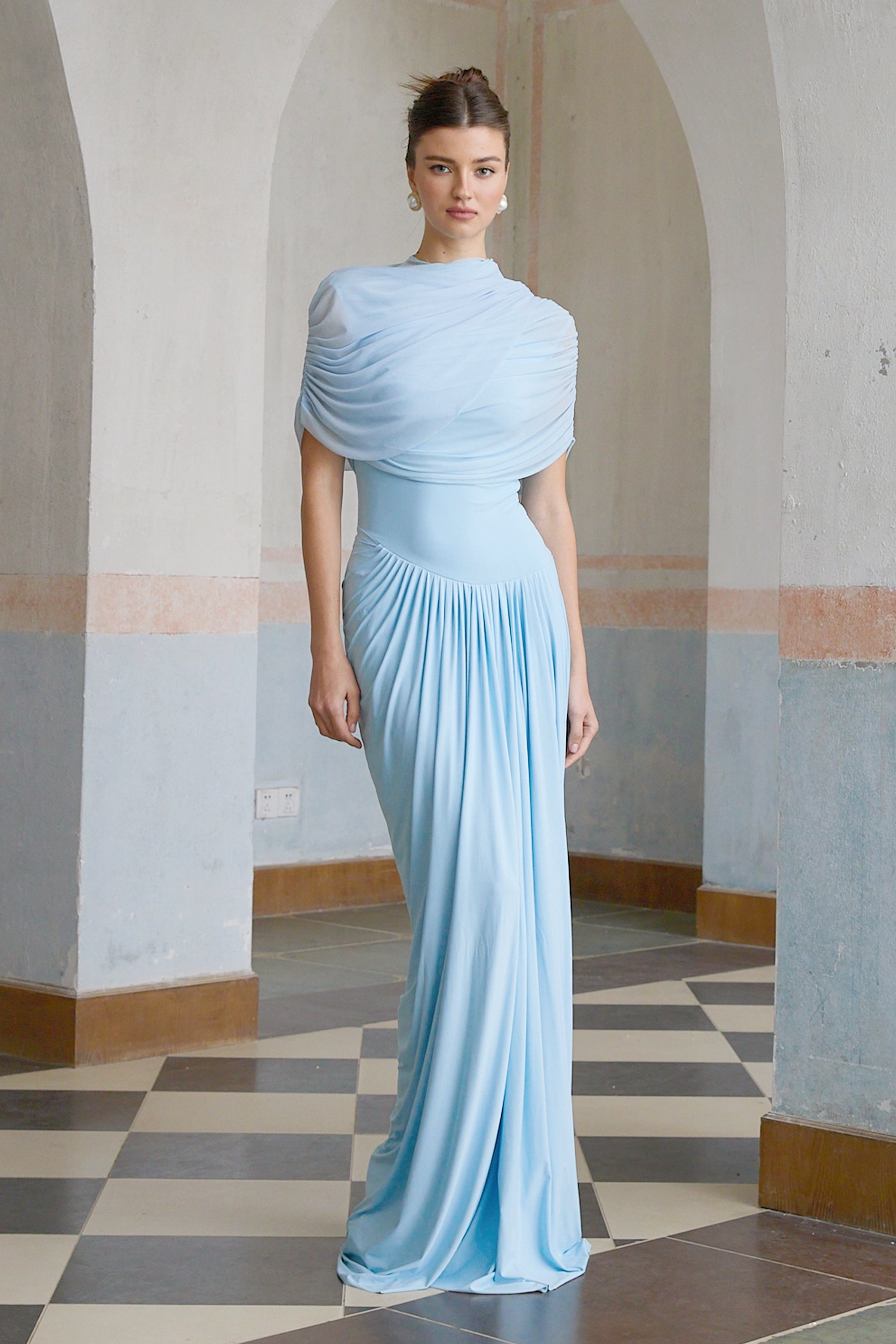 Vestido Longo Drapeado Assimétrico Catherine