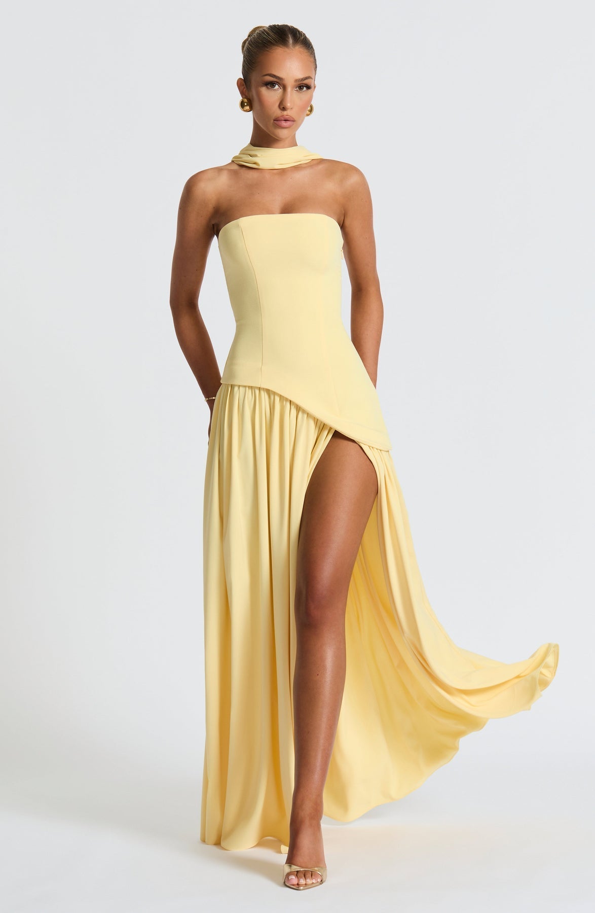 Vestido Longo Sem Alças Elegante Mya