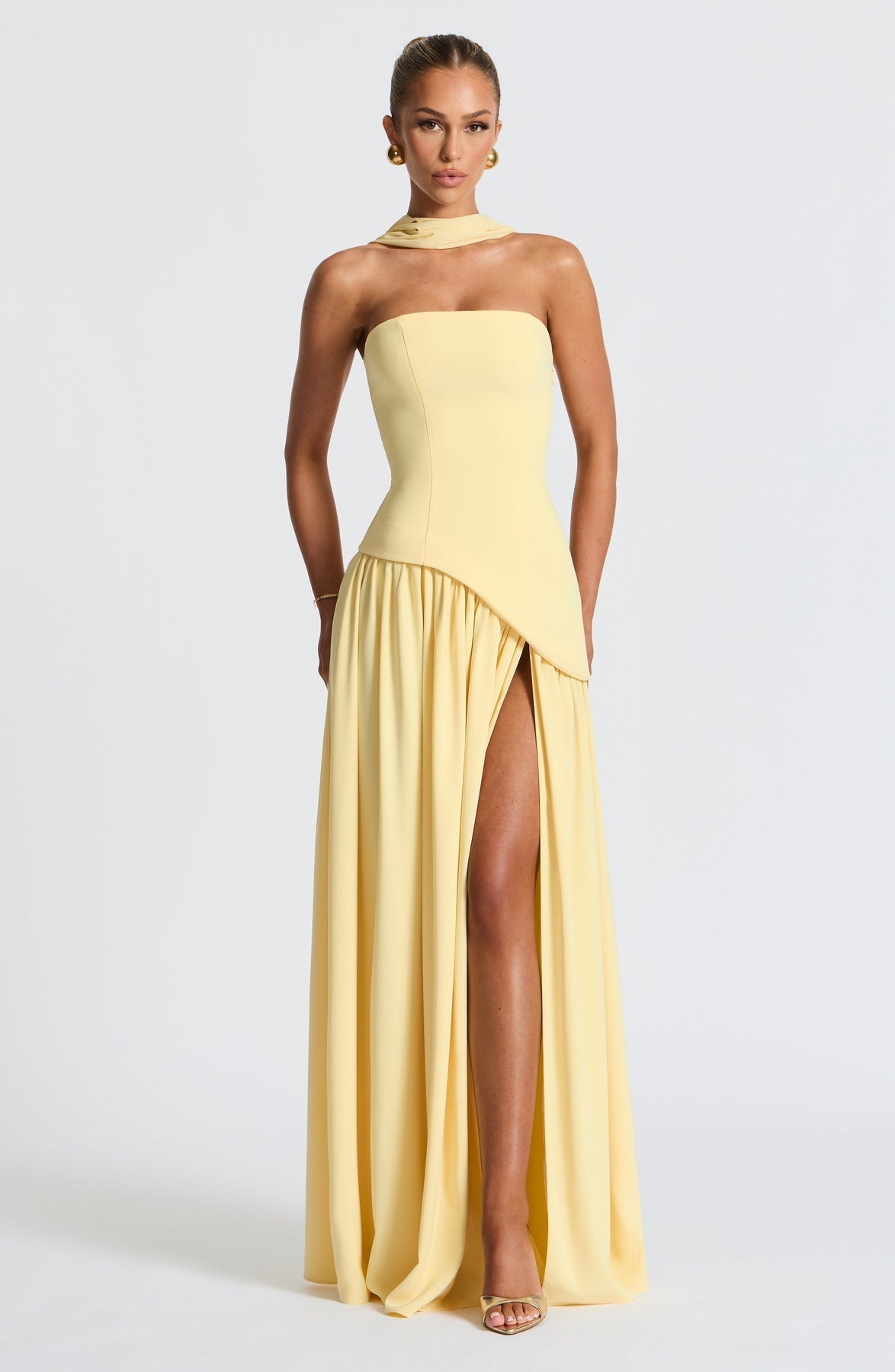 Vestido Longo Sem Alças Elegante Mya