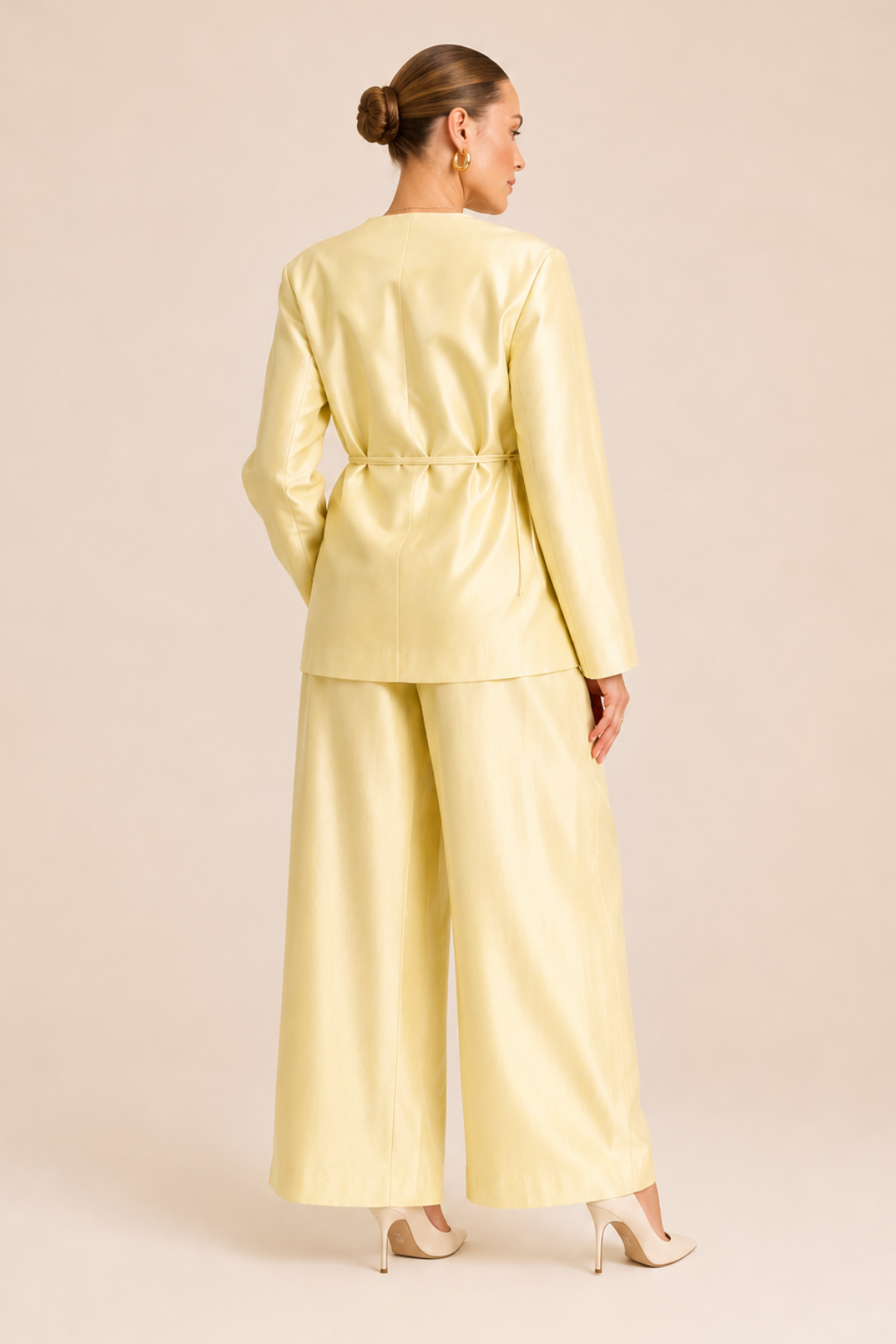 Conjunto Feminino Alfaiataria Elegante com Blazer e Calça Olivia