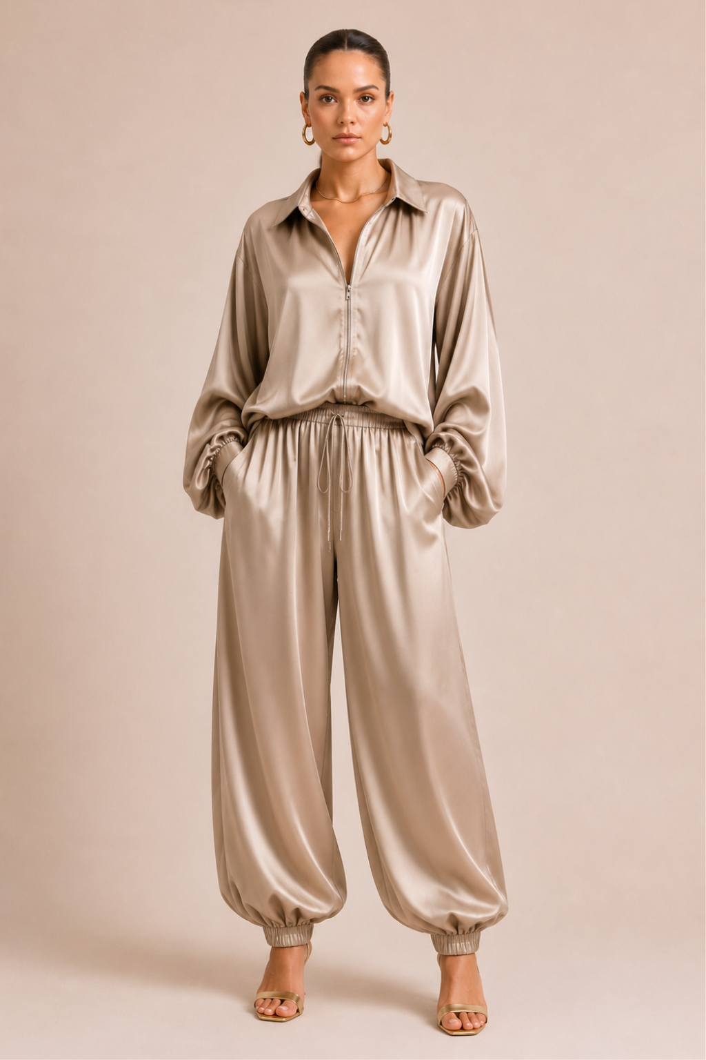 Conjunto Feminino Acetinado Manga Ampla e Calça Jogger Selena