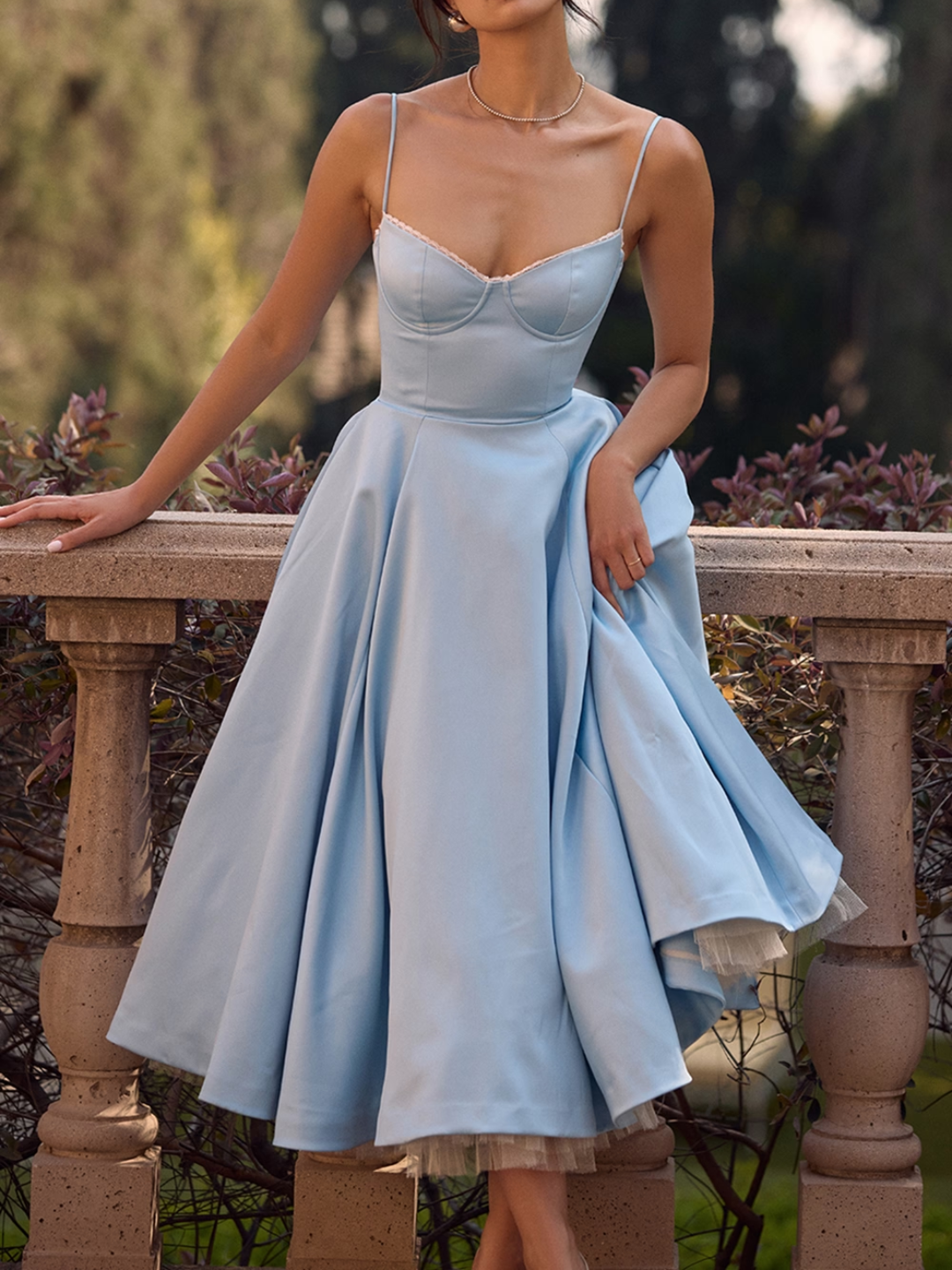 Vestido Midi Chloe - GOLDEN ERA