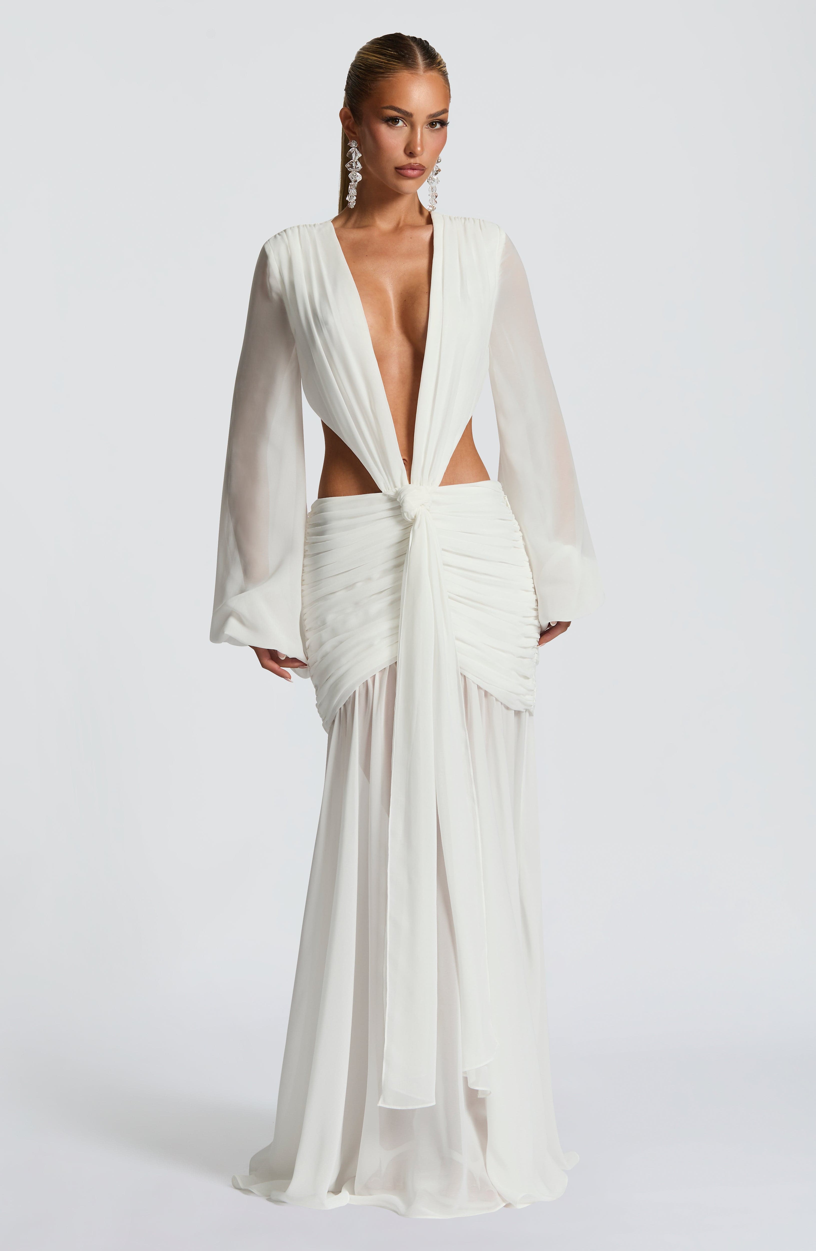 Vestido Longo Manga Comprida em Tule Kyra