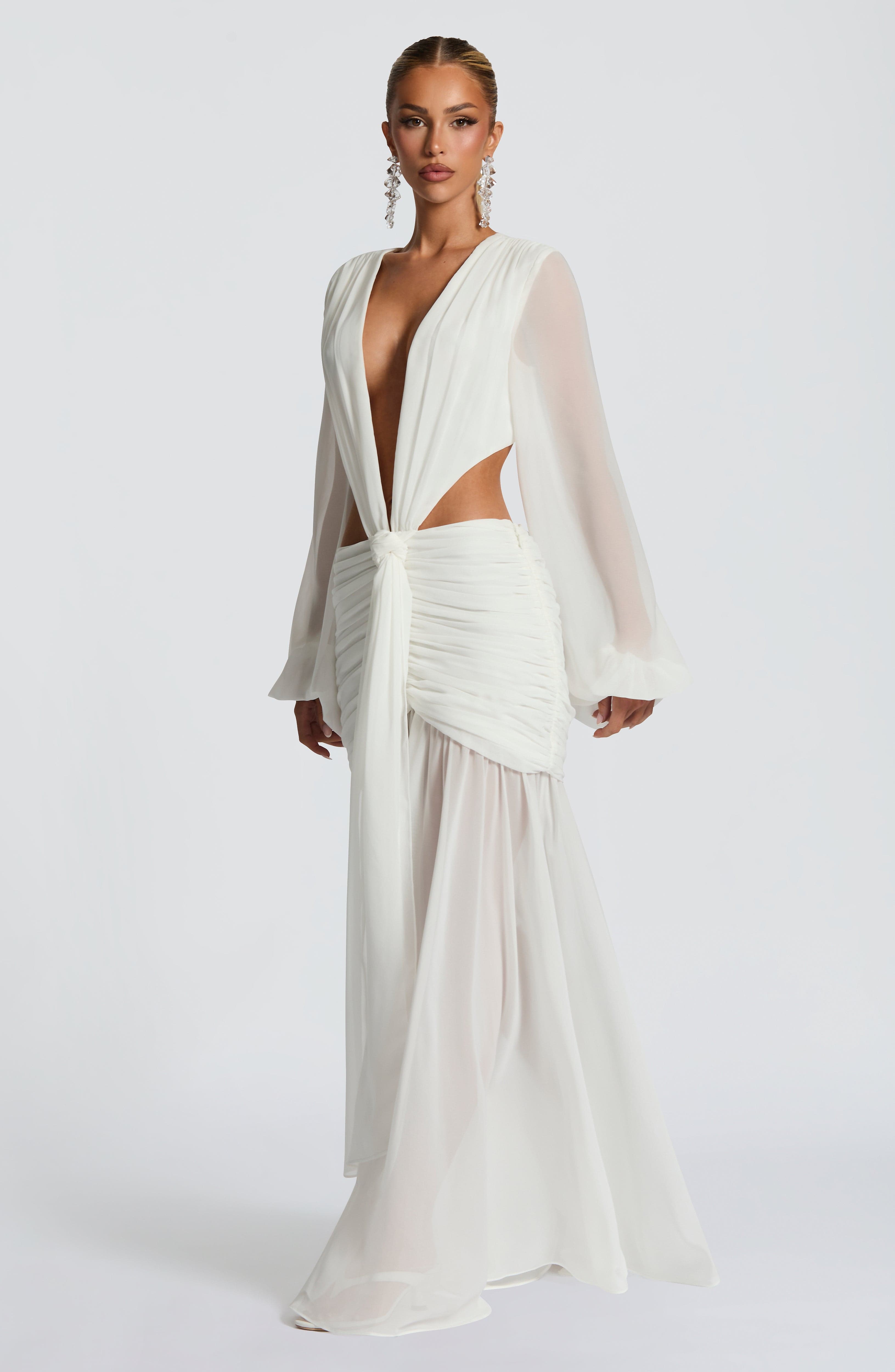 Vestido Longo Manga Comprida em Tule Kyra