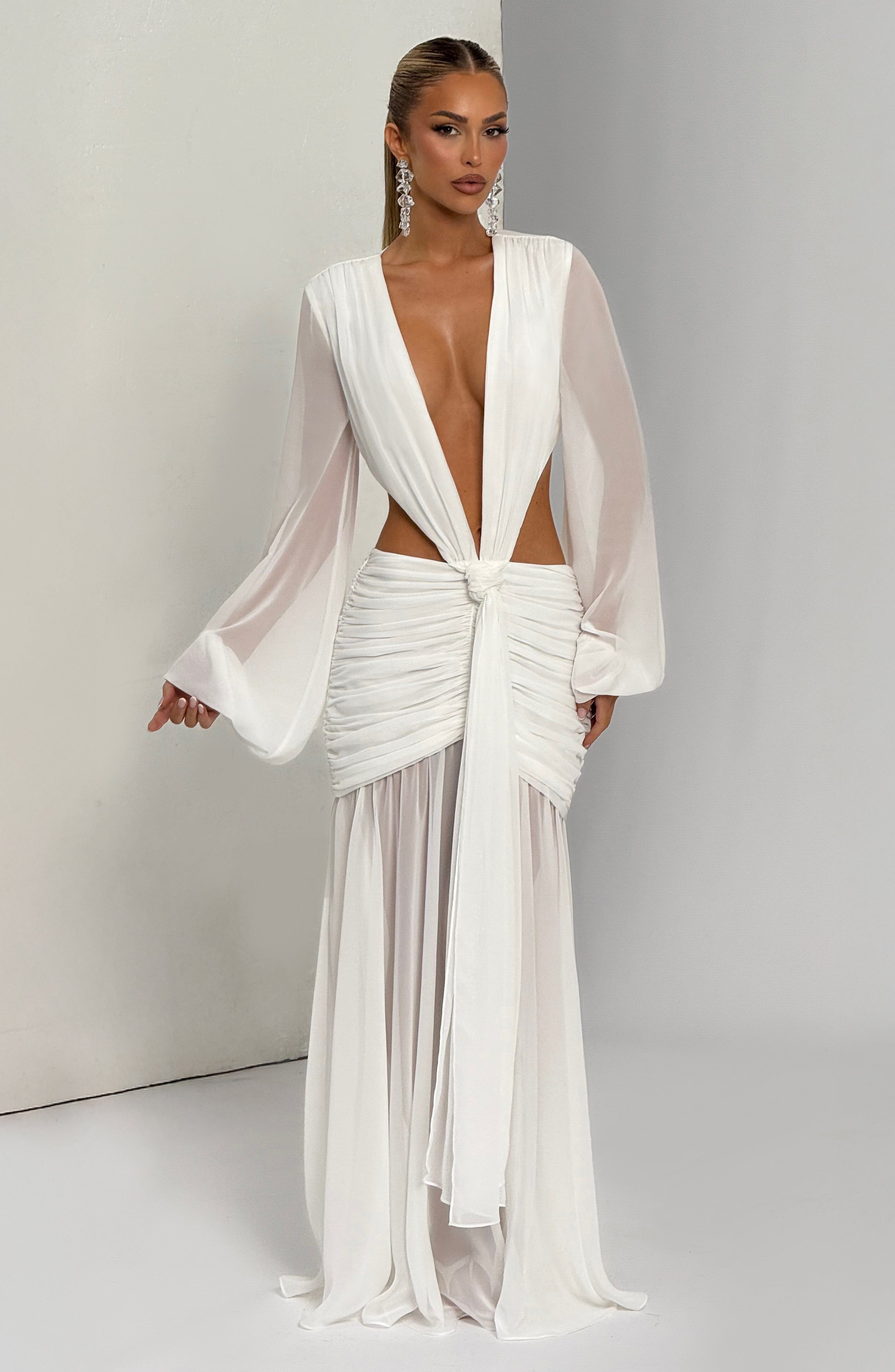 Vestido Longo Manga Comprida em Tule Kyra