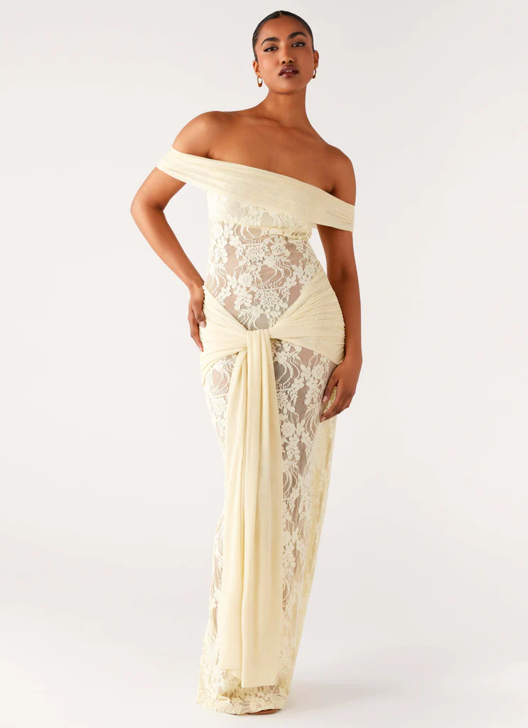 Vestido Ombro a Ombro Rendado Com Detalhe Pendurado Gracie