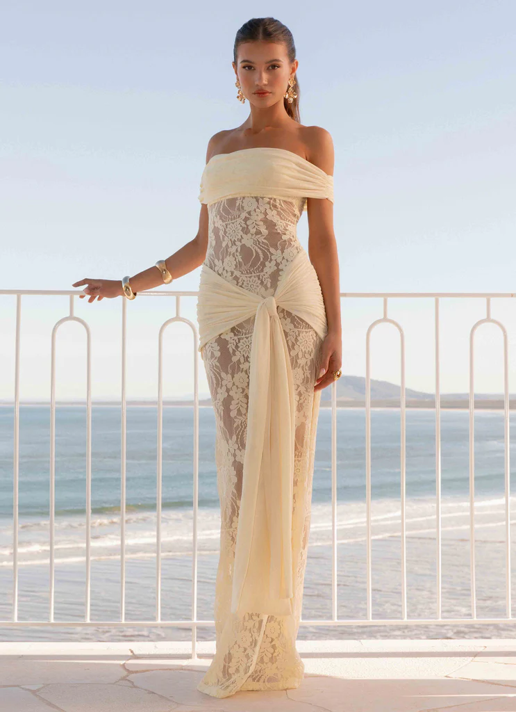 Vestido Ombro a Ombro Rendado Com Detalhe Pendurado Gracie