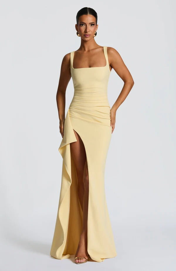 Vestido Longo com Fenda Katana