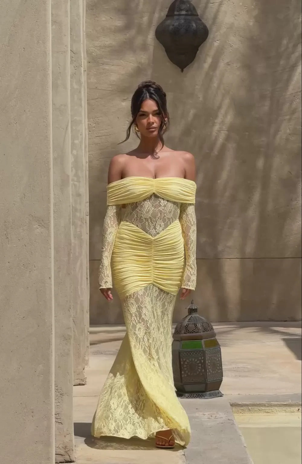 Vestido Longo Ombro a Ombro de Renda Pauline