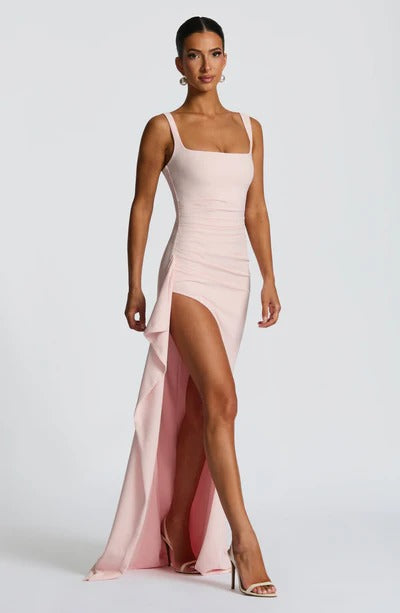 Vestido Longo com Fenda Katana
