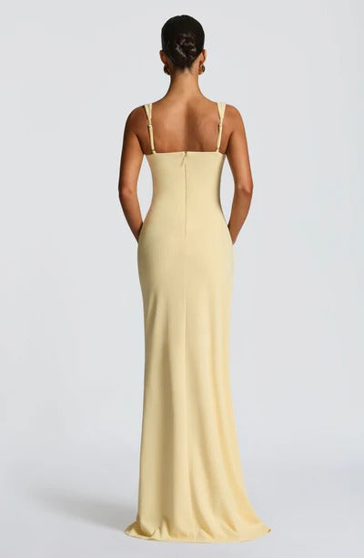 Vestido Longo com Fenda Katana