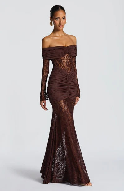 Vestido Longo Ombro a Ombro de Renda Pauline