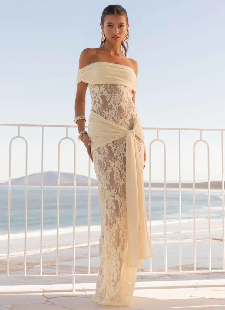 Vestido Ombro a Ombro Rendado Com Detalhe Pendurado Gracie